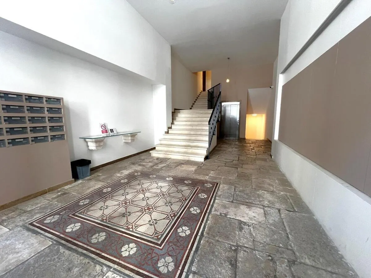 Ferienwohnung Heliconia Bari 0*,